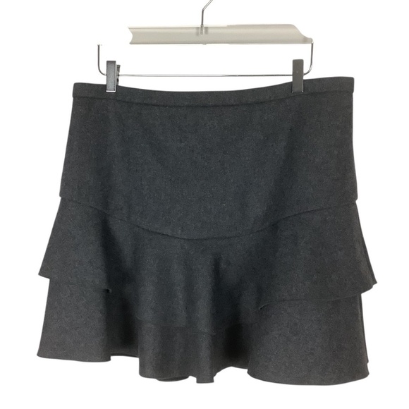 NEW J. Crew Gray Flounce Skirt in Bonded Wool MRSP $110 - Picture 3 of 10